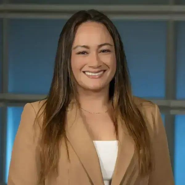 Amanda Schell headshot